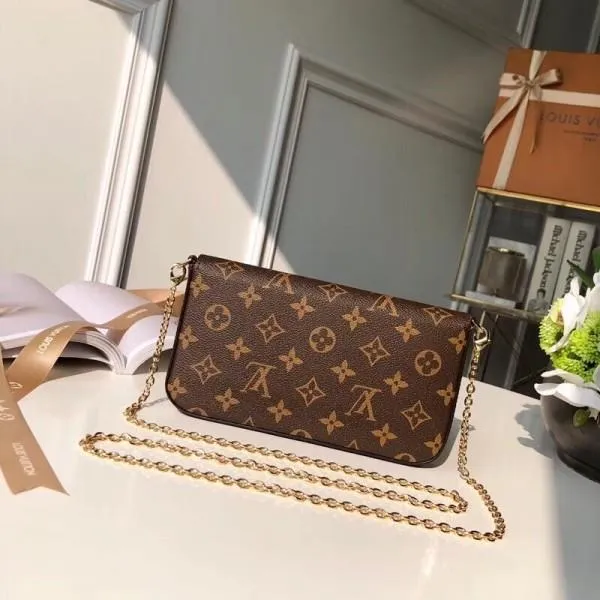 Pochette Félicie Chain Wallet Woc M61276 Monogram Canvas  Collection